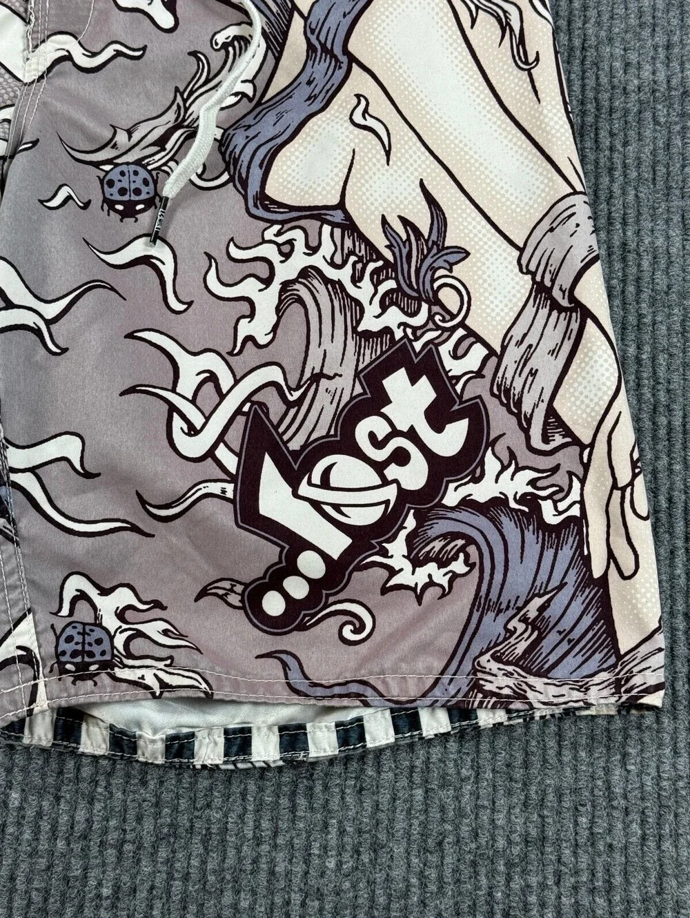 Lost Enterprises Psycho Ward Chris Ward Boardshorts Mens 32 Gray Dragon Skull